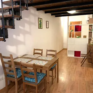 Casa Trevi Rzym