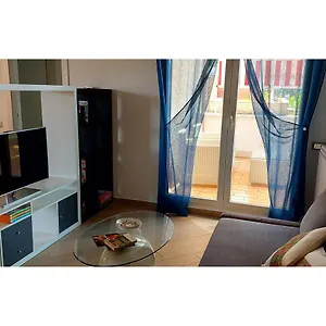 Attico Con Terrazzo Apartamento